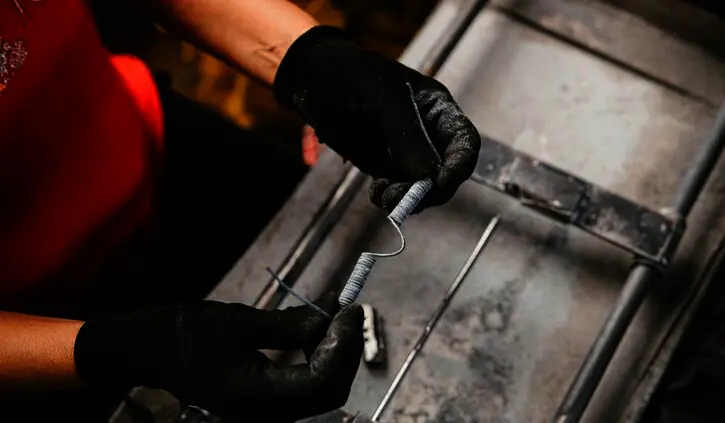 How to Choose a Spring Manufacturer？6 Key Factors to Consider Before Evaluating a Supplier