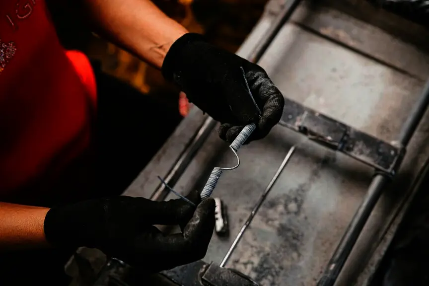 How to Choose a Spring Manufacturer？6 Key Factors to Consider Before Evaluating a Supplier